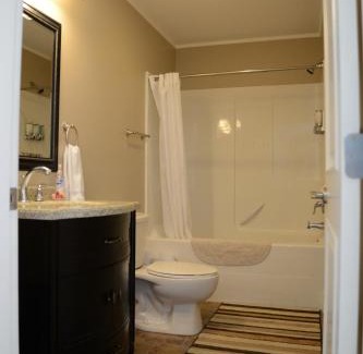 Ucluelet Cabin | Pacific Rim Guest Lodge - Adults Only