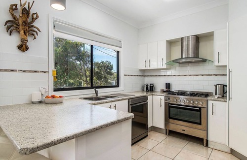 Dunbogan House | Pacific Sounds - Your coastal retreat in Dunbogan