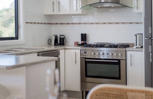 Dunbogan House | Pacific Sounds - Your coastal retreat in Dunbogan