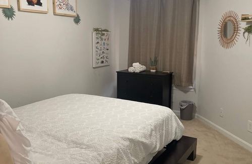 Franconia Condo | pacious 3bdrm/2bath near Metro DC/Alexandria