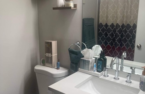 Franconia Condo | pacious 3bdrm/2bath near Metro DC/Alexandria