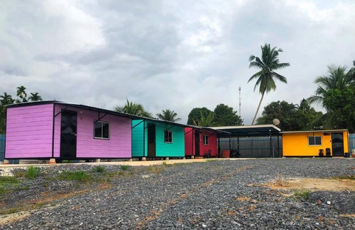 Padang Besar Hotel | Padang Besar Rainbow Cabin Homestay