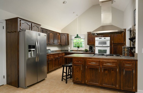 East Ridge House | Paddleboard house