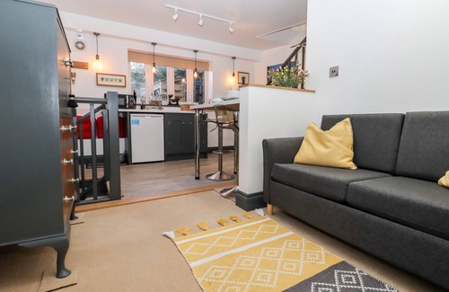 East Farleigh Cottage | Paddock View