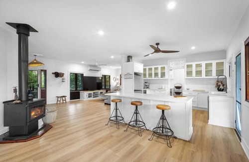 Belli Park House | Paddock View Ranch in the Sunny Coast Countryside