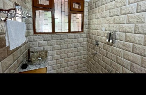 Naggar House | Pahariqueenhousecafe