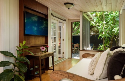 Paia Apartment | Paia Inn - 1 Bedroom Deluxe Suite - Garden View