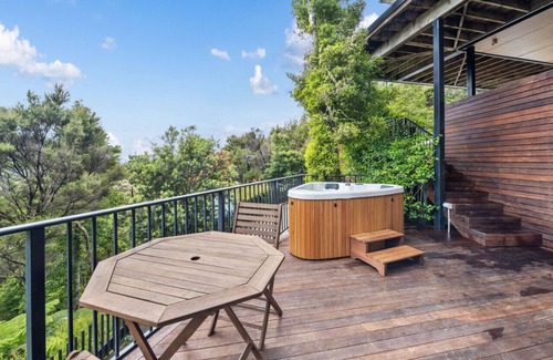Paihia Apartment | Paihia, King Bed Apartment & Spa