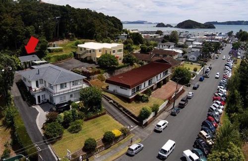 Paihia House | Paihia Place Cottage - central Paihia