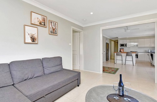 Cessnock City Council House | Paikium Off the grid in Laguna Haven A 100Acre Oasis of Sustainable Ser