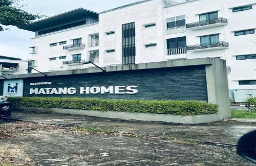 Pusat Komersil Lee Ling Apartment | Pak Long Homestay Prima Homes Matang Apartment