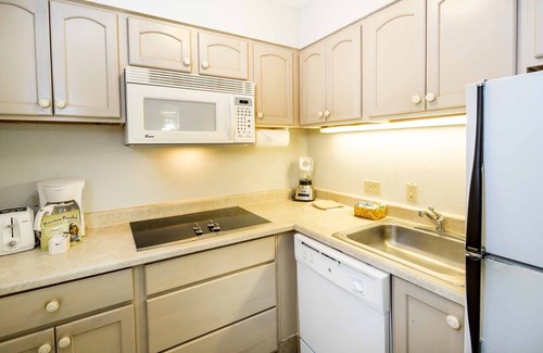 Honokowai Condo | Paki Maui #118 1 Bedroom Condo by RedAwning