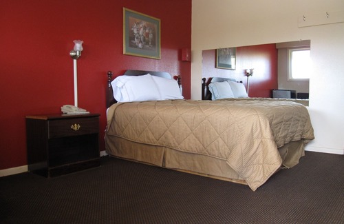 Saylorville Hotel | Palace Inn