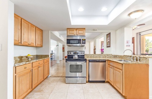 La Paz At Desert Springs House | Palace Palms & Play -Sports Court-Pool-Mini Golf