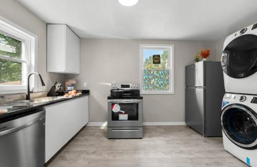 Mexicantown - Southwest Detroit Apartment | Palacio Mexicano