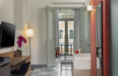 Catedral Hotel | Palacio Provincial San Juan, Curio Collection by Hilton