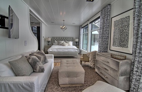 Muskoka Lakes Cottage | Palatial and private 7 Bed | 6 Bath Lake Rosseau! Sunsets!