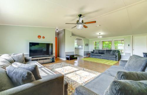Palatka House | Palatka Hideaway with Fireplace and Private Porch