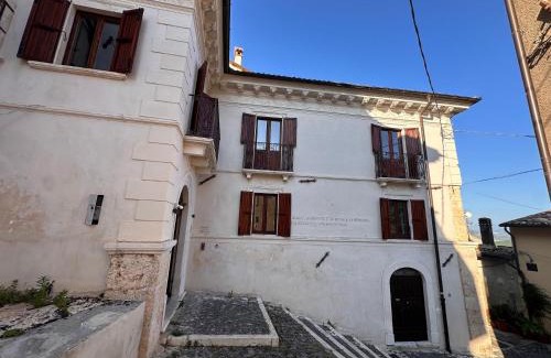 Caporciano Bed & Breakfast | Palazzo D'Alessandro Wunderkammer & Suites B&B di charme