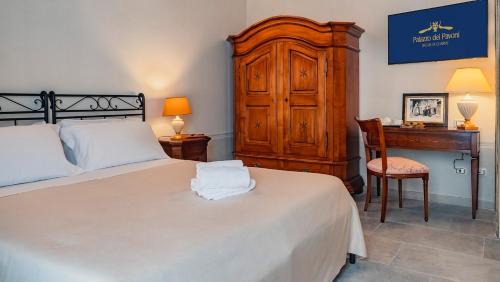 L'Aquila Bed & Breakfast | Palazzo dei Pavoni, Relais di Charme