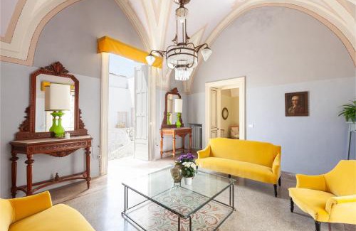 Centro Storico Villa | Palazzo Favola Dimora in town centre - Happy Rentals