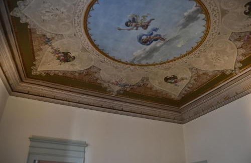 Monte San Giusto House | Palazzo Roberti
