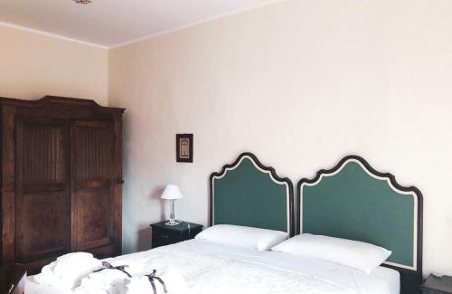 Corneliano d'Alba Bed & Breakfast | Palazzo Sismonda