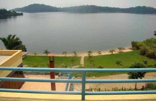 Buhongo Hotel | PALEGA BEACH INN