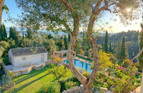 Kastania Villa | Paleopetres La Chataîgne - large private pool - sea views - privacy -