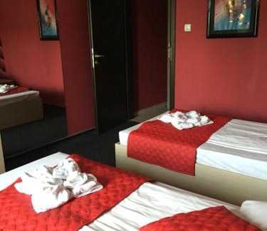 Nyiregyhaza Bed & Breakfast | Palermó Panzio
