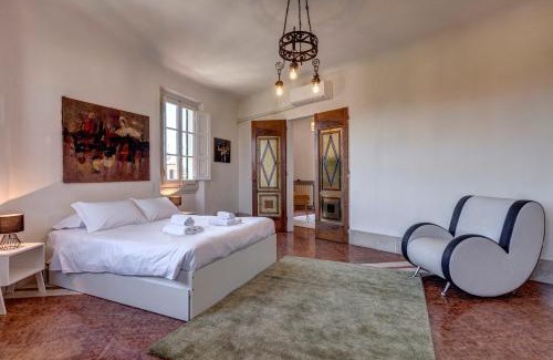 Santa Maria Novella Apartment | Palestro Apartment by Mamo Florence