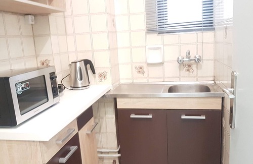 Mousio Apartment | Palette Apartment (Alice Blue) - Athens Center, 3 BD, 2 BATH