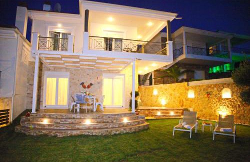 Kassandra Villa | Paliouri Villa Vista al Mar by Luxlikehome