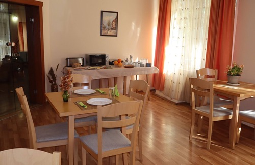 Hristo Botev Hotel | Palitra Family Hotel