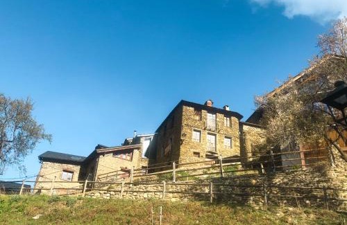 Llavorsi House | Paller rústic de muntanya amb estil i acollidor by RURAL D'ÀNEU