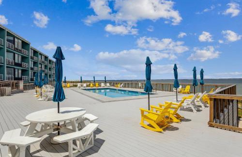 Pensacola Beach House | Palm Beach Club #111