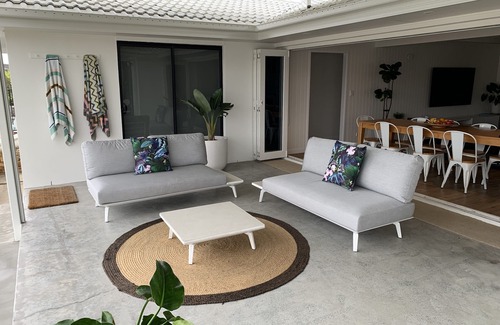 Palm Beach House | Palm Beach House on Canal
