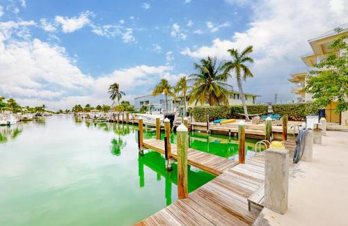 Key Colony Beach House | Palm Breeze Retreat 320 & 330