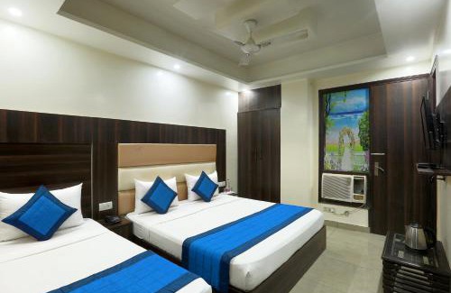 Mahipalpur Bed & Breakfast | Palm Emerald Near New Delhi International Airport