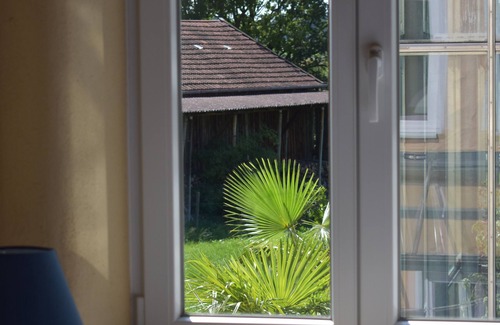 Entraching Condo | Palm Garden Luxury Pure