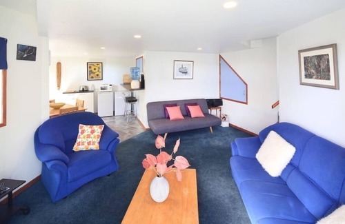 Palm Beach Condo | Palm Heights Apartment/Homestay