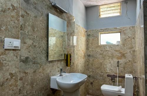 Indiranagar Hotel | Palm Mystic Inn - Indiranagar