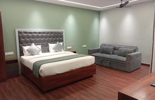 Indiranagar Hotel | Palm Mystic Inn - Indiranagar