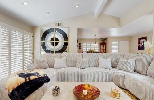 Palm Desert Apartment | Palm Paradise