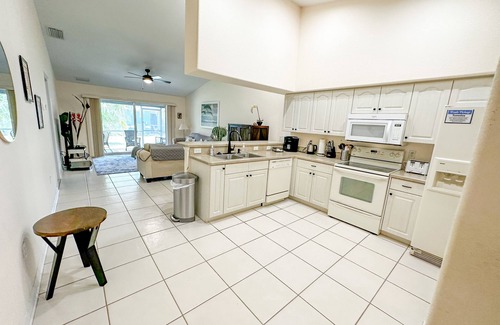 Pebble Beach Condo | Palm Retreat near Englewood Beach