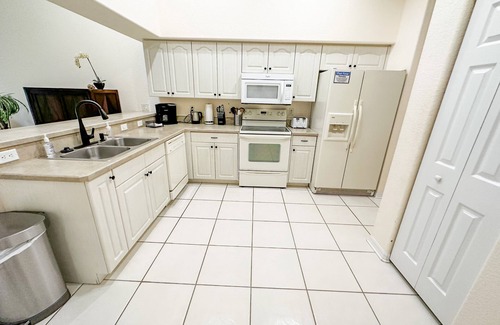 Pebble Beach Condo | Palm Retreat near Englewood Beach