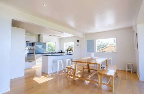 Ostend House | Palm Ridge - near Onetangi & Palm Beach