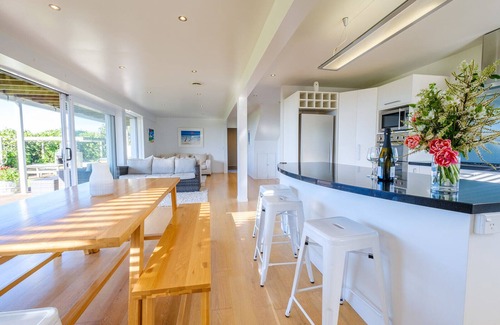 Ostend House | Palm Ridge - near Onetangi & Palm Beach