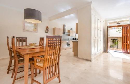 San Roque Apartment | Palm Tree Golfers Retreat With Private Pool