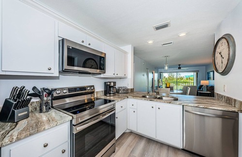 Palma del Mar Condo | Palma 'Island Life to a Tee'
